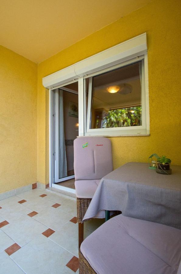 Apartments Oaza Dramalj Exterior foto